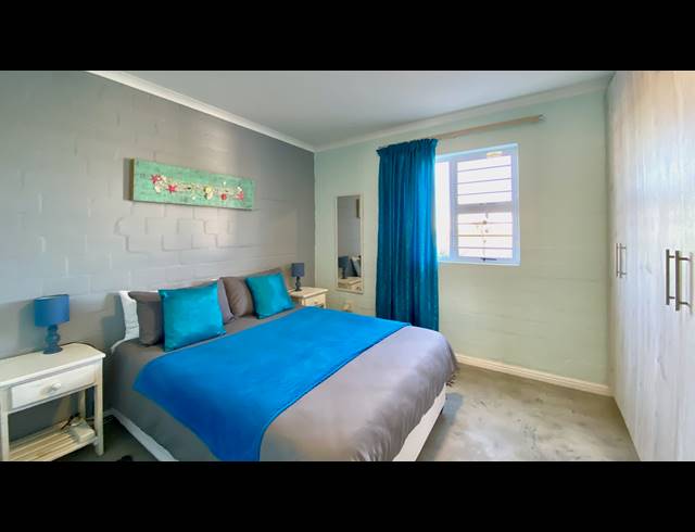 5 BEDROOM HOUSE FOR SALE IN DWARSKERSBOS